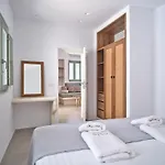 Nyaraló Este Naousa