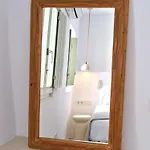 Este Naousa