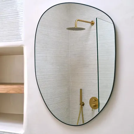 Este Naousa * Naousa (Paros)