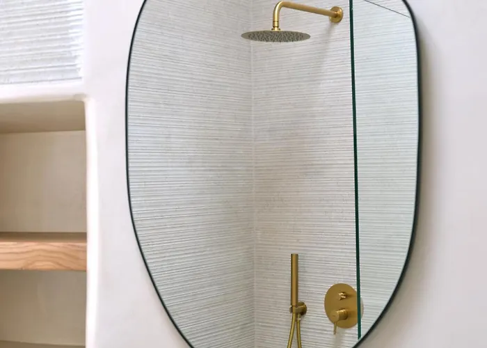 Este Naousa * Науса